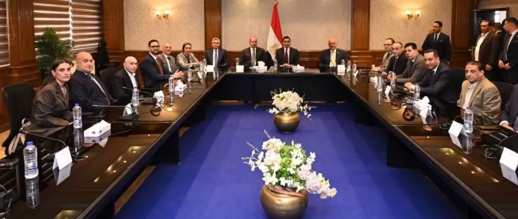 خط أحمر