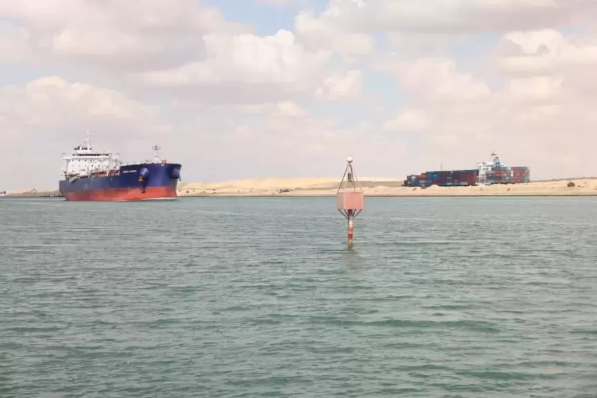 خط أحمر