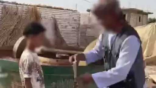 كشف ملابسات فيديو لشخصين يستخدمان طاحونة لاستخلاص خام الذهب