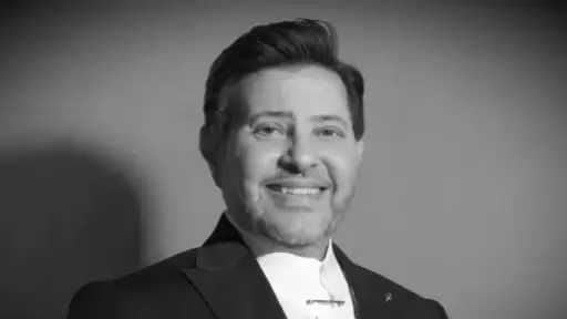 مبقتش أنام.. الملحن أحمد زعيم يكشف كواليس آخر أغاني هاني شاكر