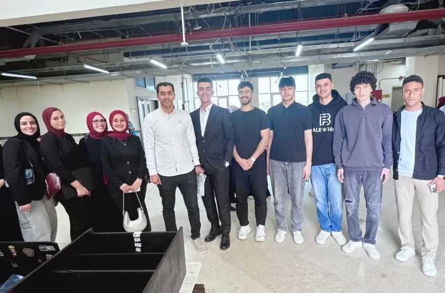 طلاب الصيدلة بجامعة المنصورة الأهلية يصممون أجهزة تحليل طيفي مبتكرة بتكلفة منخفضة