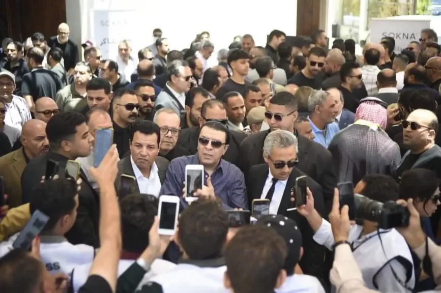 خط أحمر
