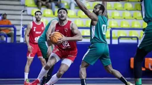 طاقم تحكيم أجنبي لمباراة الأهلي والاتحاد في نهائي دوري السلة