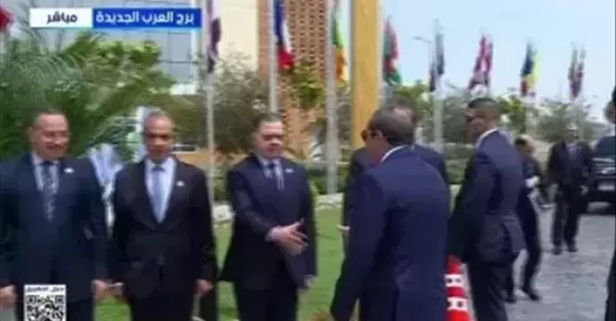 الرئيس السيسى يصل إلى المقر الجديد لجامعة سنجور استعدادا لافتتاحه