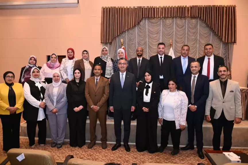خط أحمر