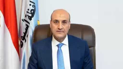 محافظ أسيوط: فتح باب التقديم لـ 15 سيارة تاكسي للعمل بمدينة أسيوط الجديدة حتى 14 مايو الجاري