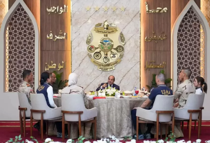 خط أحمر