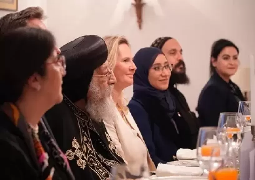 خط أحمر