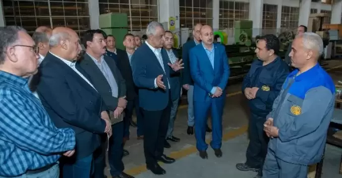 وزير الإنتاج الحربي من أبو زعبل: العمل والإنتاج طريق تعزيز القدرات الوطنية