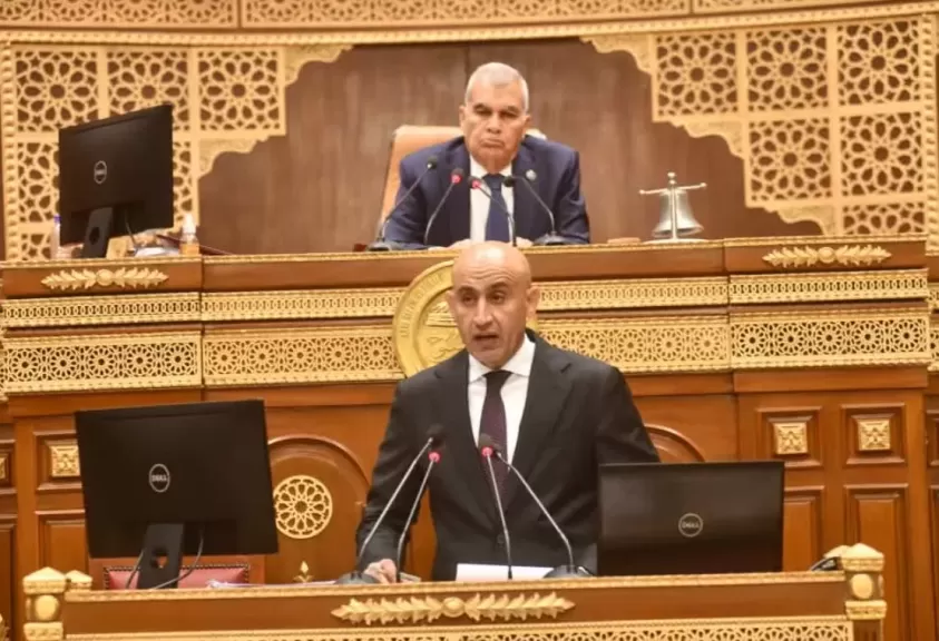 خط أحمر