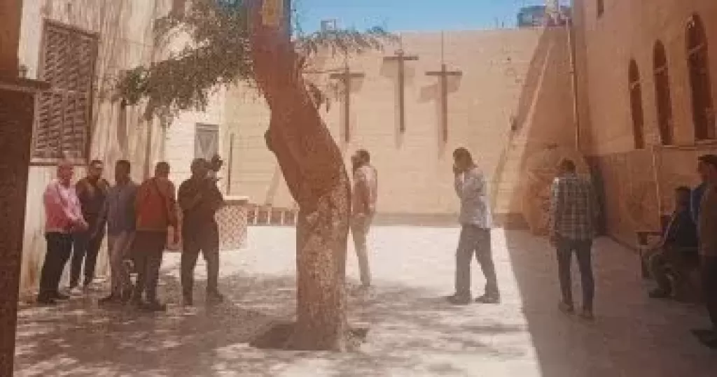 خط أحمر