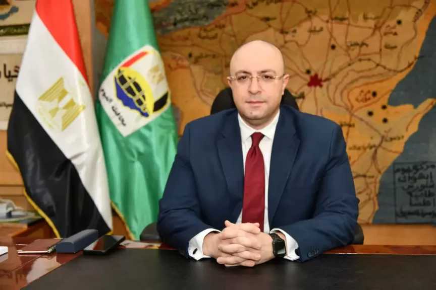 محافظ الفيوم يصدر قرارات جديدة للارتقاء بمنظومة العمل الإداري