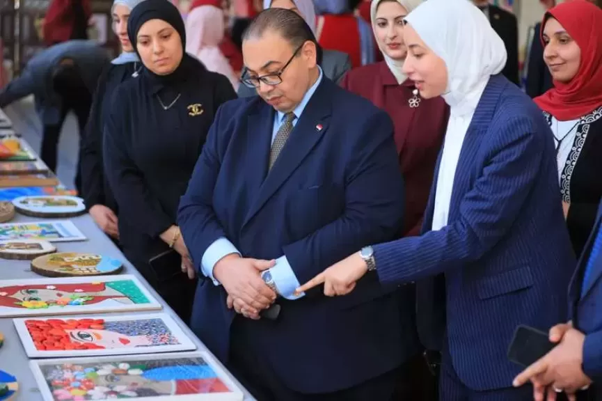 خط أحمر