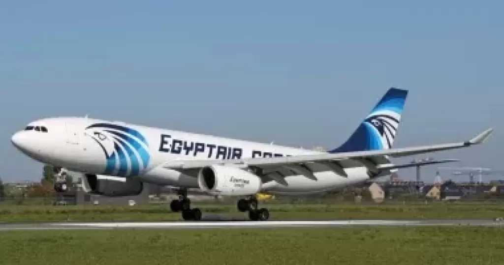 وزارة الطيران توضح حقيقة تصريحات سامح الحفني بشأن «مصر للطيران»