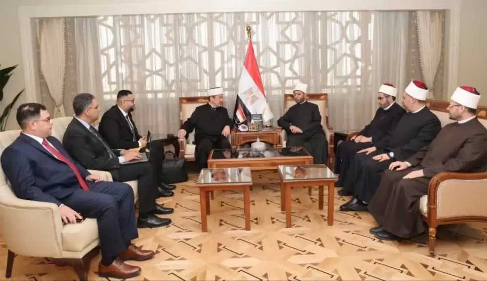 وزير الأوقاف يستقبل مفتي بولندا لتعزيز التعاون الديني والثقافي