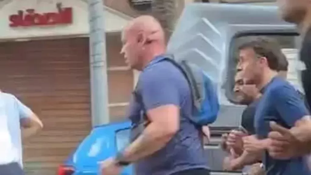 خط أحمر
