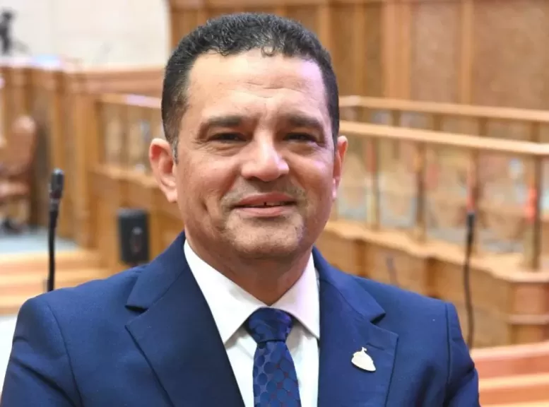 خط أحمر