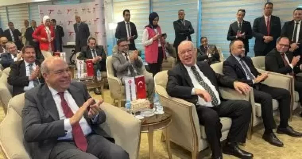 خط أحمر