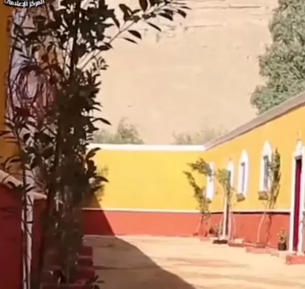 خط أحمر