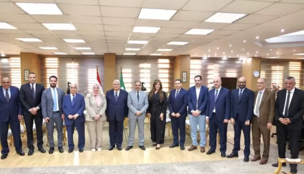 خط أحمر