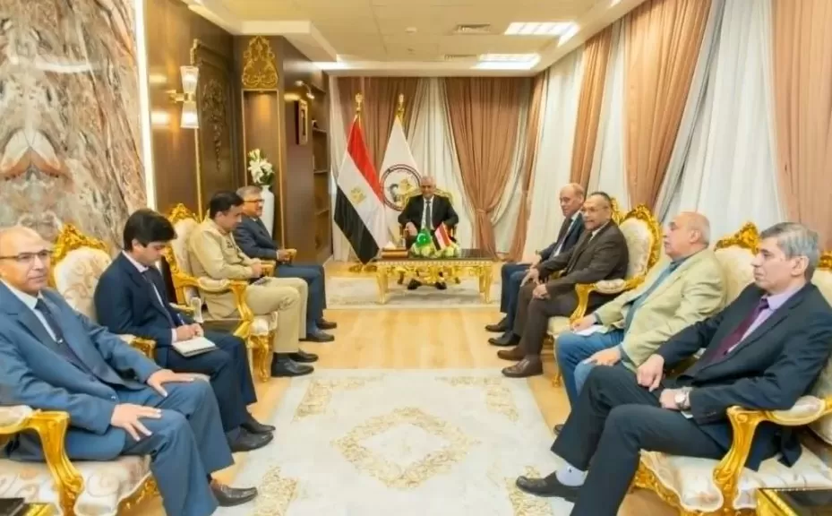 خط أحمر
