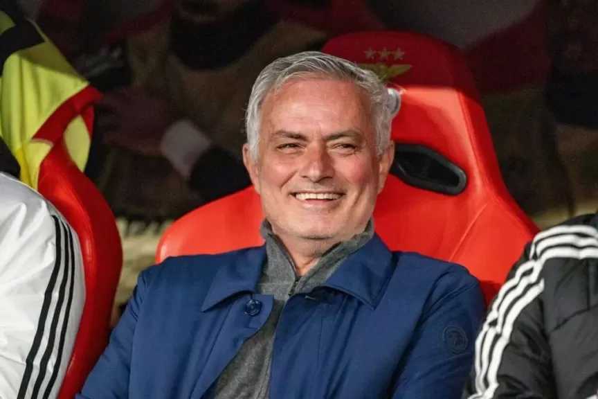 مورينيو يمنح ريال مدريد الضوء الأخضر لتدريب الفريق