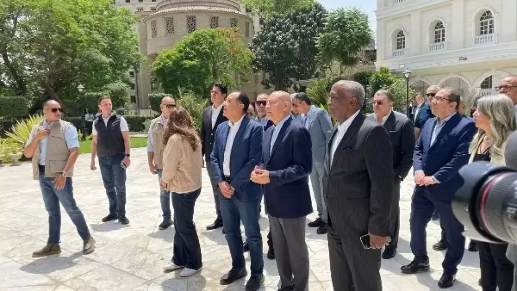 خط أحمر