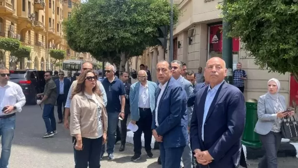 خط أحمر