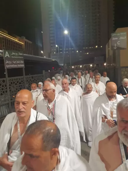 خط أحمر