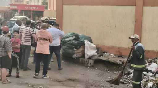 محافظ الجيزة يقود حملات ميدانية مكبرة بالطالبية ويوجه بغلق مقاهٍ مخالفة ورفع الإشغالات فورًا