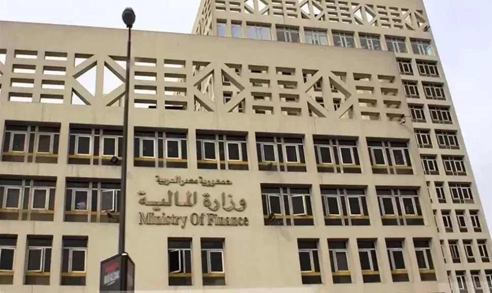وزارة المالية تؤكد: لا ضريبة على استهلاك الغاز الطبيعي بالمنازل أو المصانع