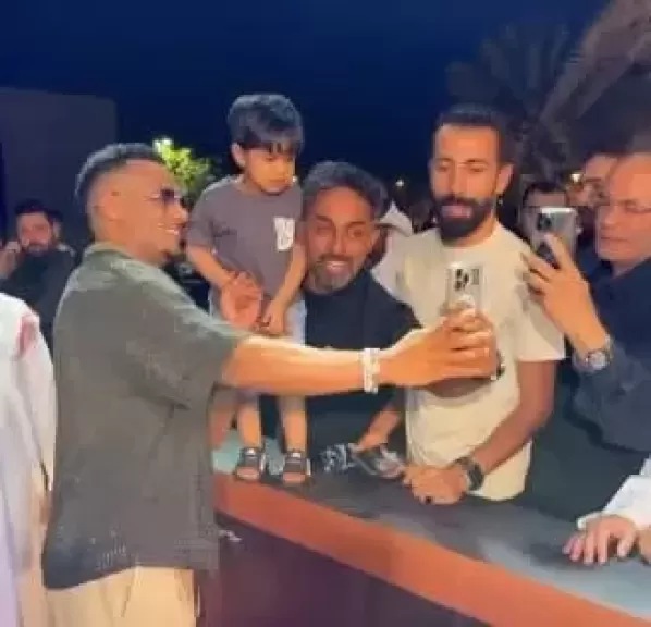خط أحمر
