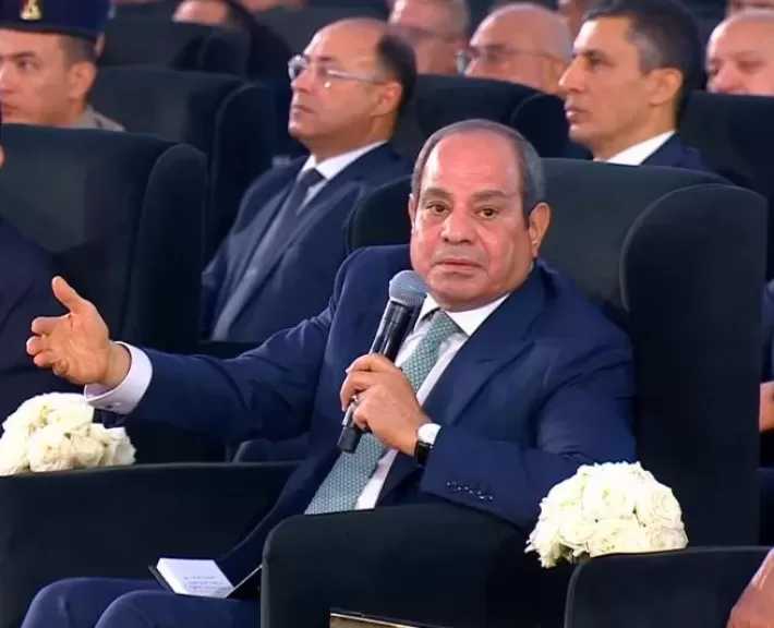 تكلفة البنية الأساسية تصل إلى 800 مليار جنيه.. الرئيس السيسي ينتقد طريقة عرض تفاصيل مشروع الدلتا الجديدة