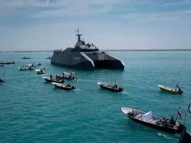 إيران تتطلع إلى مصدر جديد للقوة في أعماق مضيق هرمز