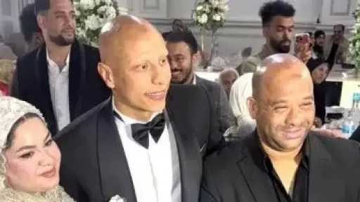 وليد صلاح الدين يحضر حفل زفاف عمرو الجزار لاعب الأهلى