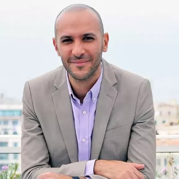 خط أحمر
