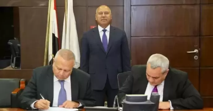 وزير النقل يشهد توقيع مذكرة تفاهم لإنشاء ميناء برج العرب الجاف ومنطقة لوجيستية متكاملة