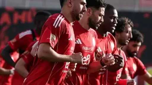 الأهلي يدخل معسكرًا مغلقًا استعدادًا لمواجهة المصري في ختام الدوري