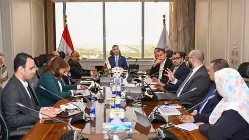 وزير التموين يتابع معدلات تنفيذ كارت الخدمات الحكومية الموحد