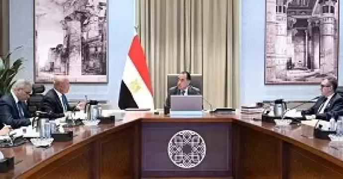 رئيس الوزراء يوجه بضرورة المتابعة الدورية لأعمال صيانة كوبري 6 أكتوبر وشبكات الطرق المحلية