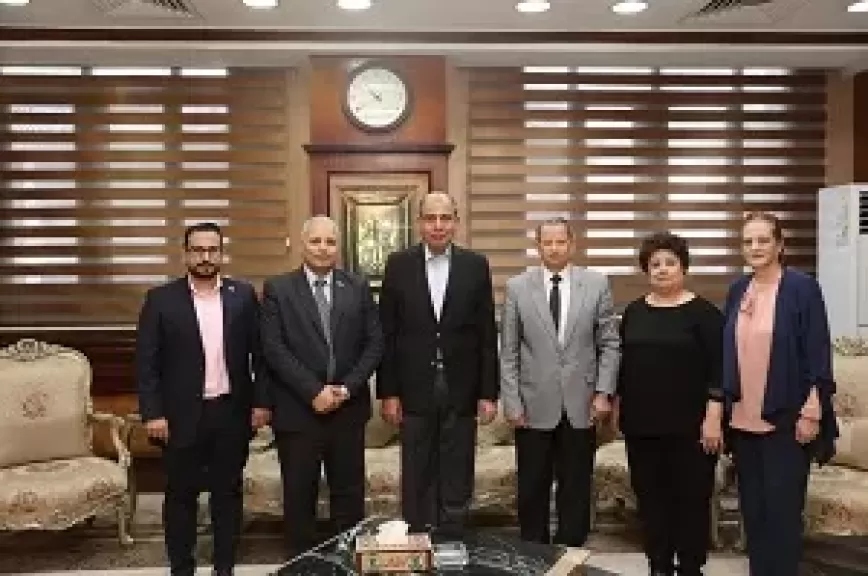 خط أحمر