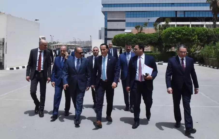 خط أحمر