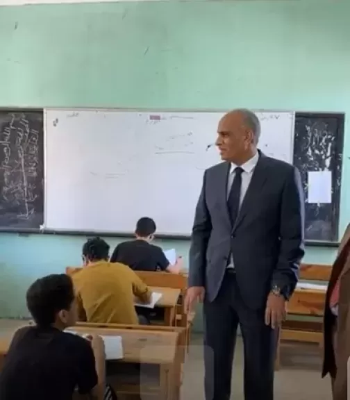 خط أحمر
