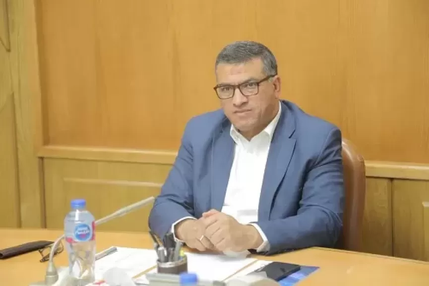 خط أحمر