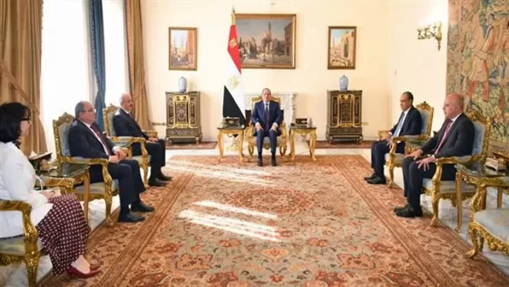 خط أحمر