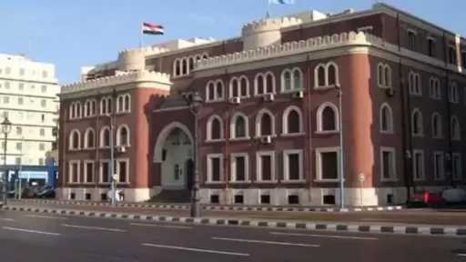 جامعة الإسكندرية تطلق خطة لترشيد الطاقة وتركيب خلايا شمسية في 10 مبانٍ