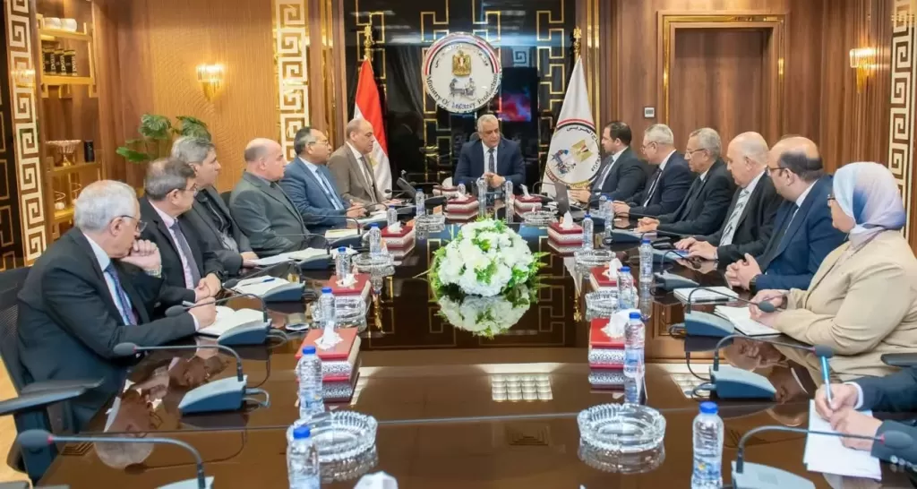 خط أحمر