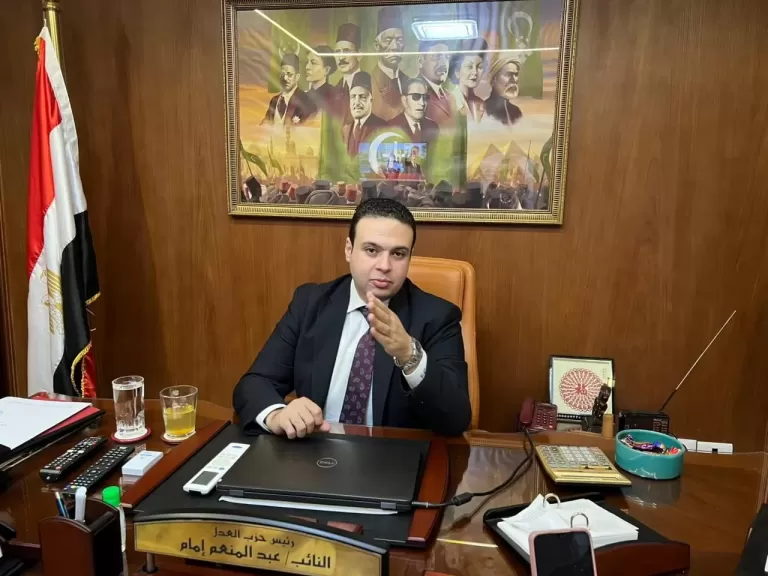 خط أحمر