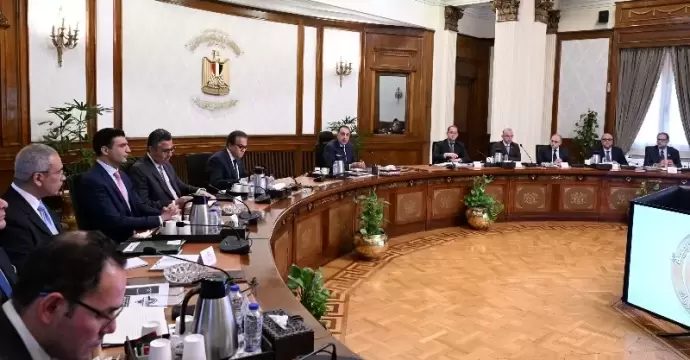 رئيس الوزراء يتابع موقف تعديلات قانون نظام التأمين الصحي الشامل