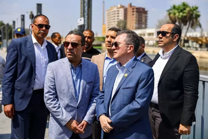 خط أحمر